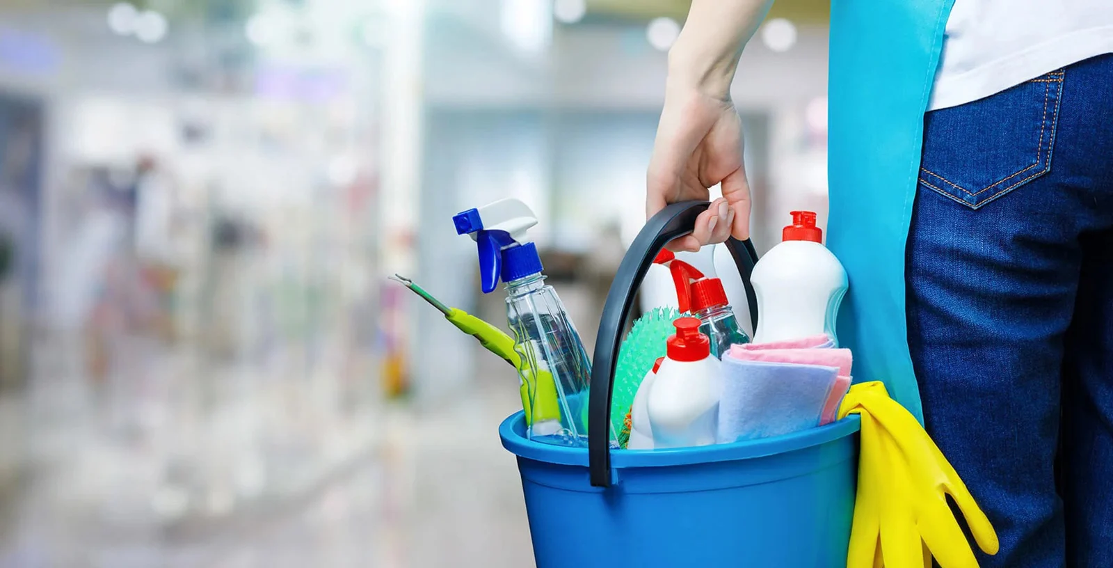 Pulizia negli Hotel: Come Garantire Standard Elevati Durante l’Alta Stagione